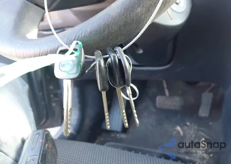 2006 Pontiac Vibe from USA, damaged, VIN 5Y2SL65806Z463424